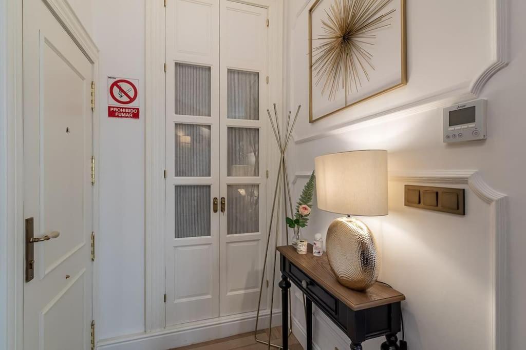 Ch Elvira Luxury Apartment Granada Exterior foto